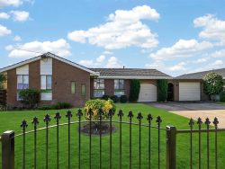 16 Sundale Rd, Warrnambool VIC 3280, Australia