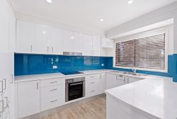 7 Kalulah Ave Gorokan NSW 2263 Australia