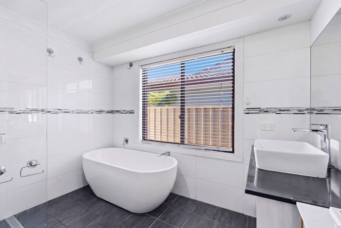 7 Kalulah Ave Gorokan NSW 2263 Australia
