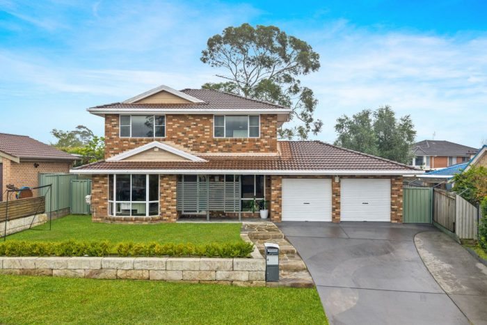 4 Hayter Cl, Kariong NSW 2250, Australia
