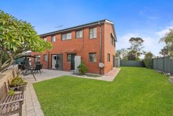 15 Thurling Ave, Kariong NSW 2250, Australia