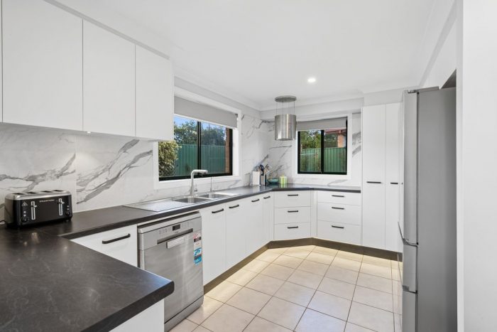 15 Thurling Ave, Kariong NSW 2250, Australia