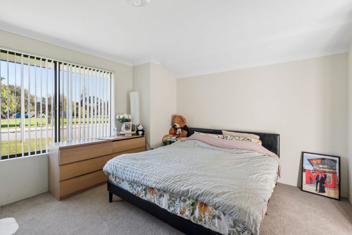 15 Irene McCormack Way Queens Park WA 6107 Australia