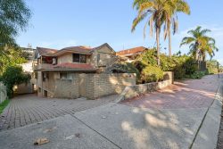 64 Broadway Crawley WA 6009 Australia