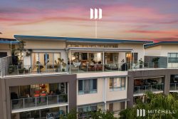 Unit 242/3 Pendraat Parade Hope Island QLD 4212 Australia
