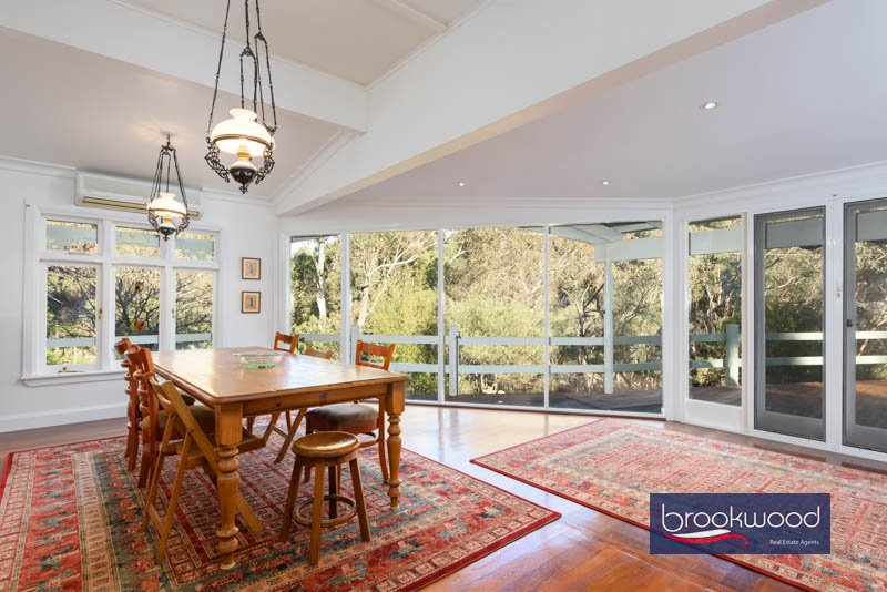 1445 Falls Rd Hovea WA 6071 Australia