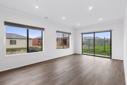 465 Lithgow St, Beveridge VIC 3753, Australia