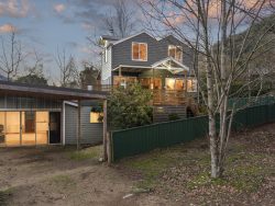 7 Mary St Jamieson VIC 3723 Australia