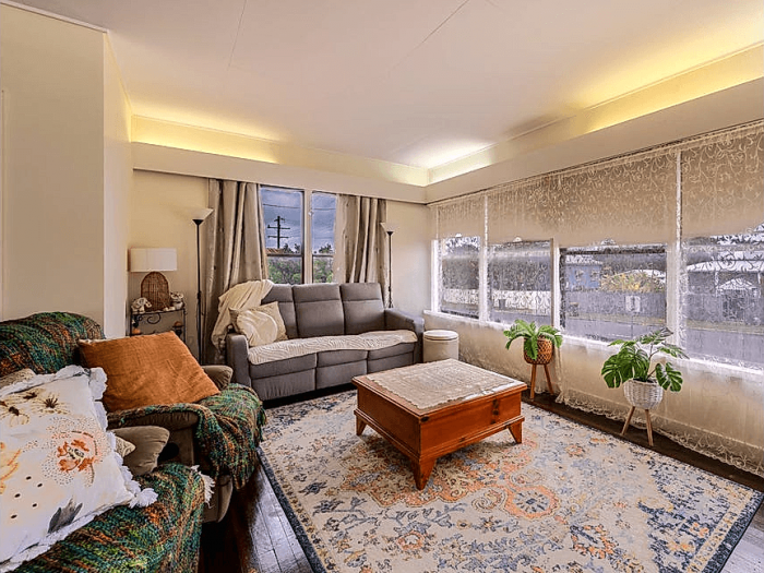 18 Bramston St Gladstone Central QLD 4680 Australia