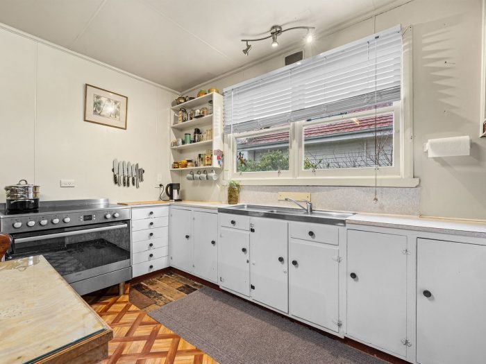 91 Mckebery St, Coleraine VIC 3315, Australia