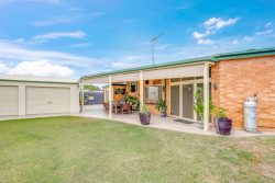 26 Moran St Svensson Heights QLD 4670 Australia