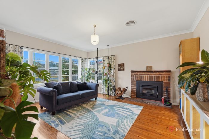 77 Mossman St Armidale NSW 2350 Australia