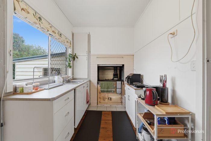 77 Mossman St Armidale NSW 2350 Australia