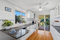 195 N Burge Rd, Woy Woy NSW 2256, Australia