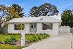 2 Pattie Pl, Woy Woy NSW 2256, Australia