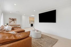 2 Pattie Pl, Woy Woy NSW 2256, Australia