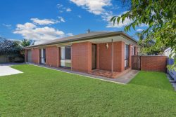 Unit 3/196 Hume St Corowa NSW 2646 Australia