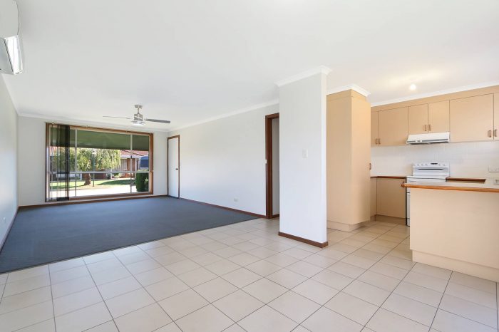 Unit 4/73 Tower St Corowa NSW 2646 Australia
