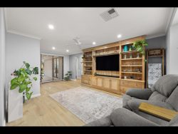 212 Peet Rd Roleystone WA 6111 Australia