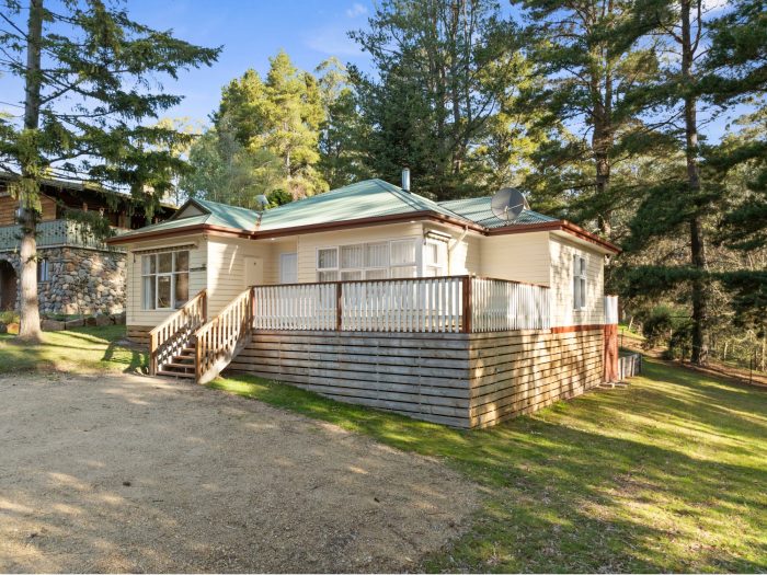 17 Pinnacle Rd Sawmill Settlement VIC 3723, Australia