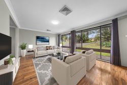 54 Panorama Cres Freemans Reach NSW 2756 Australia