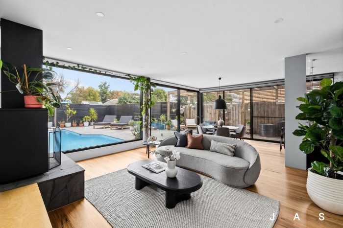 33 Regent St Yarraville VIC 3013 Australia