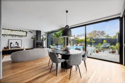 33 Regent St Yarraville VIC 3013 Australia