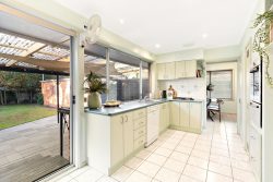 9 Shirley Ave Seaford VIC 3198 Australia