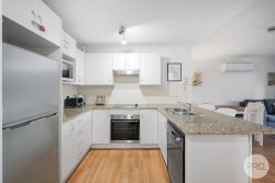 Unit 6/2 Shoal Bay Rd Nelson Bay NSW 2315 Australia