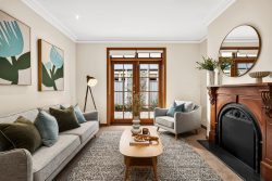 8 Sizer St Lower Mitcham SA 5062 Australia