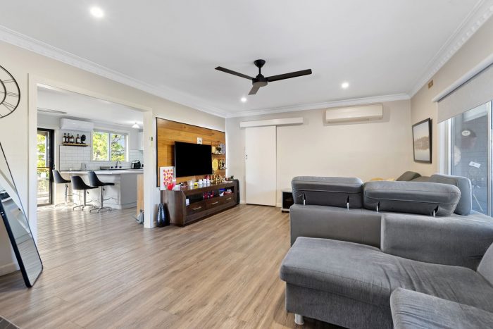 17 Smalley St California Gully VIC 3556 Australia