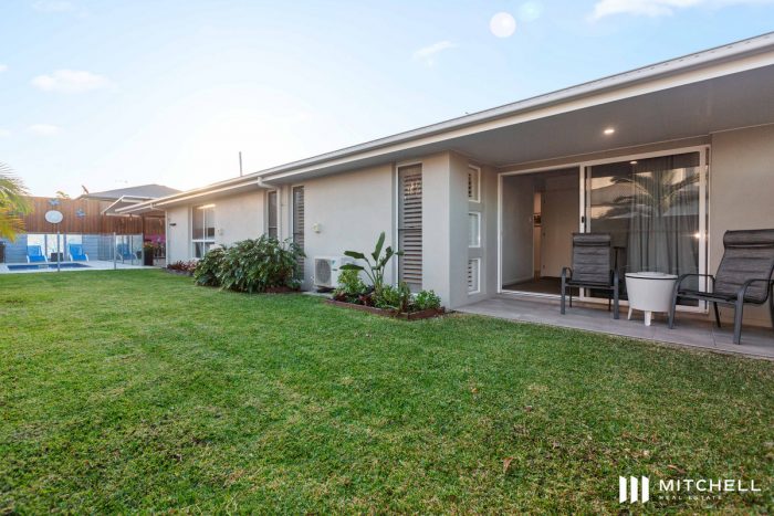 56 Azure Way Pimpama QLD 4209 Australia
