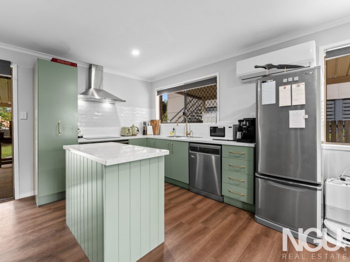 12 Clive St Goodna QLD 4300 Australia