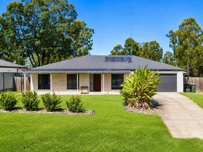5-7 Tullamore Way Gleneagle QLD 4285 Australia