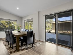 8 Village Way Macs Cove VIC 3723 Australia
