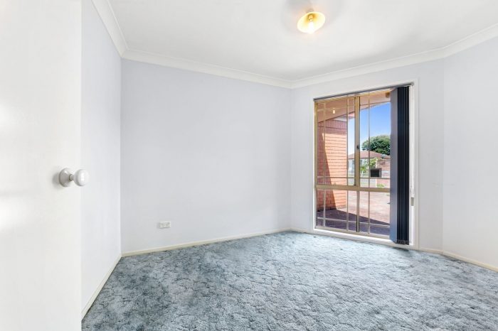 Unit 1/15 Waratah Ave Woy Woy NSW 2256 Australia