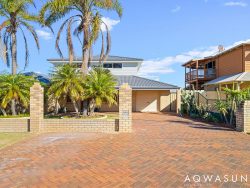 13 Ivanhoe St Golden Bay WA 6174 Australia