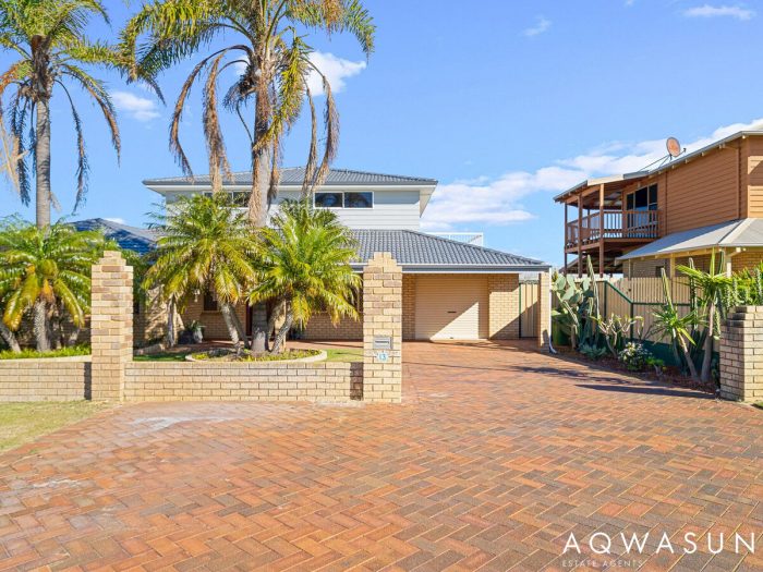 13 Ivanhoe St Golden Bay WA 6174 Australia