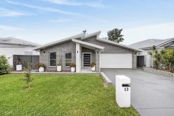 13 Portrush Ave Cessnock NSW 2325 Australia