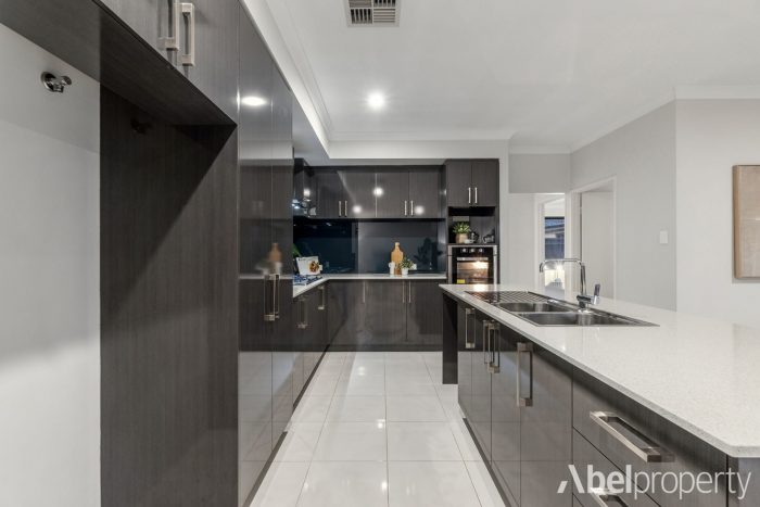 38B Bradley St Yokine WA 6060 Australia