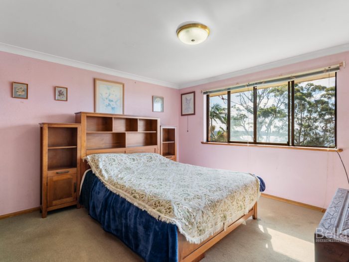 33 Pengana Cres Mollymook NSW 2539 Australia