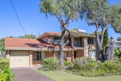 570 Geographe Bay Rd Abbey WA 6280 Australia