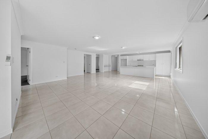 52 Stonebridge Dr Cessnock NSW 2325 Australia