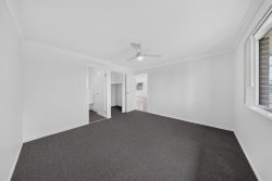 52 Stonebridge Dr Cessnock NSW 2325 Australia