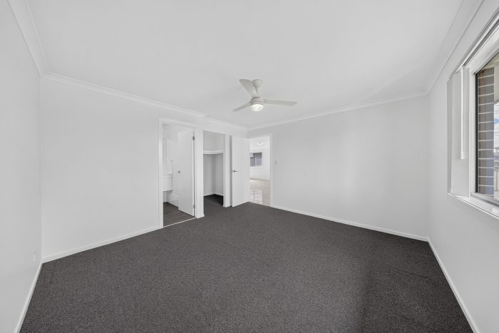 52 Stonebridge Dr Cessnock NSW 2325 Australia