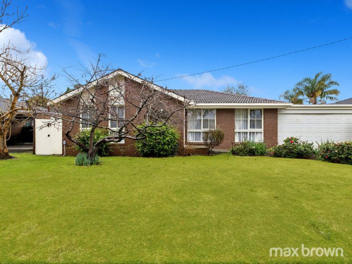 8 Allambanan Dr Bayswater North VIC 3153 Australia