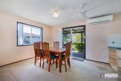 4 Sharven Ave Cleveland QLD 4163 Australia