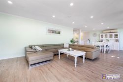 6 Finuge Ct Victoria Point QLD 4165 Australia