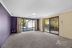 27 Blaxland Rd Dalyellup WA 6230 Australia