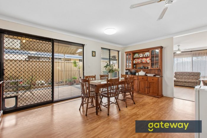 29 Clarinda Ave Orelia WA 6167 Australia